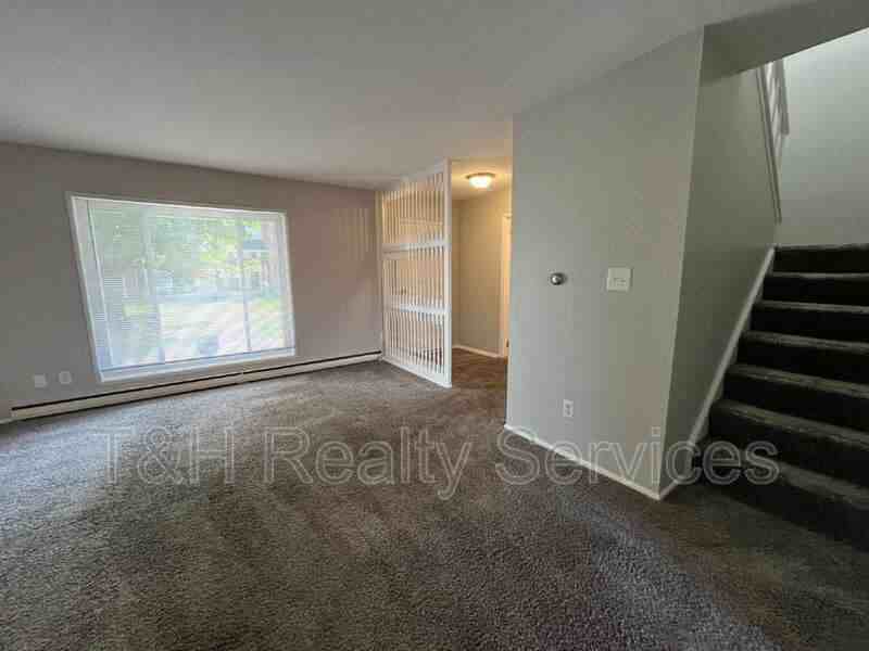 724 Southfield Ct - Photo 5 of 16