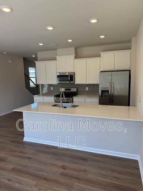 15 Twiggs Ln - Photo 7 of 17