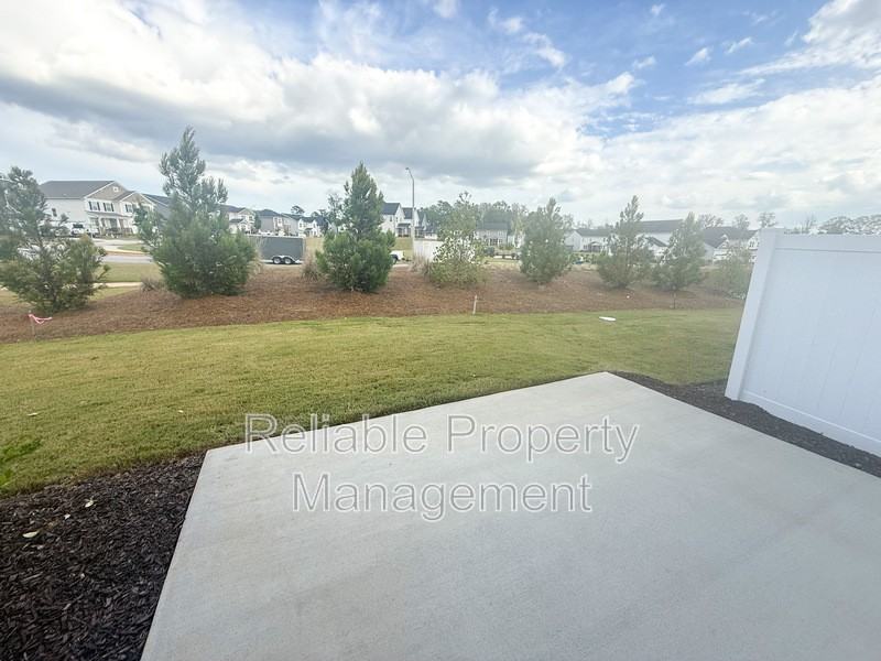 124 Kobus Ct - Photo 6 of 23