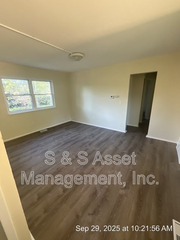 3625 Coachlight Common St - Photo 2 of 18