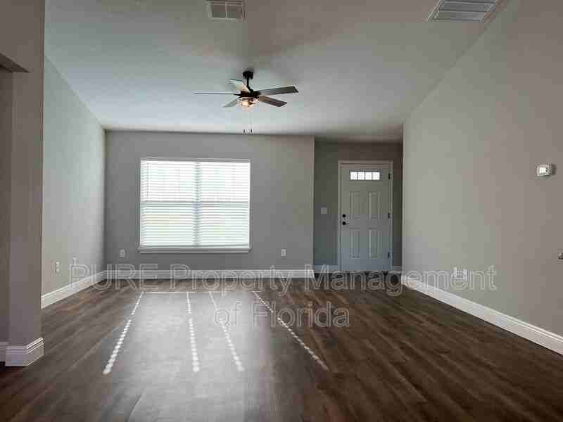 7 Almond Pl - Photo 5 of 50