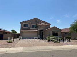 featured image of 1383 E Kingman Pl