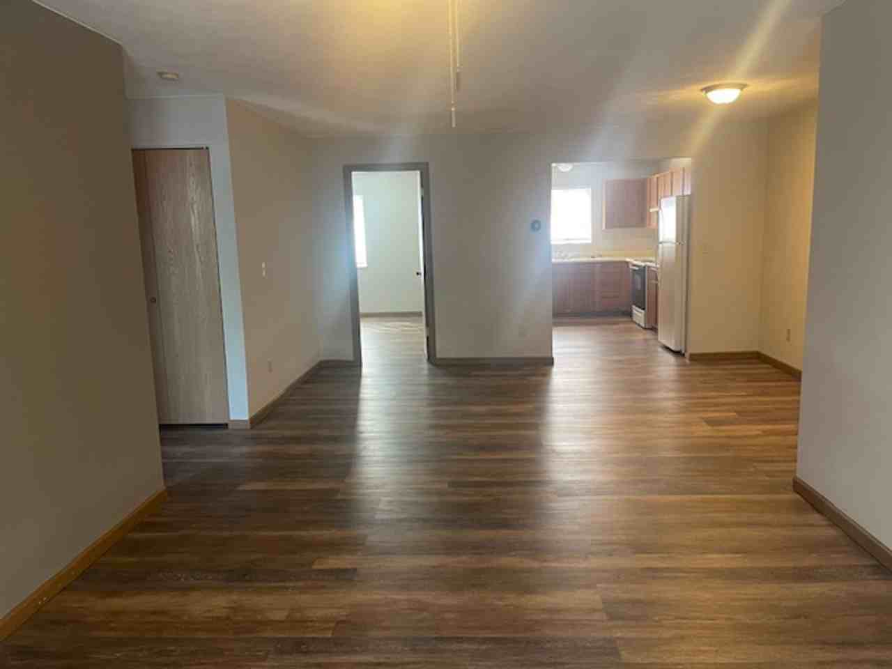 Court Royal Apartments - Photo 5 of 11