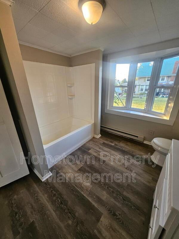 178 Church St - Photo 2 of 7