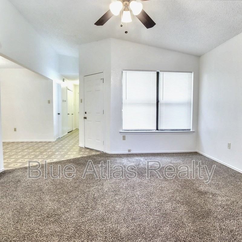 2749 Countryside Ln - Photo 3 of 18