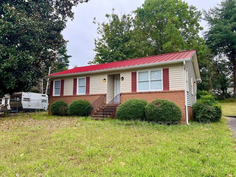 8 Cross St - Photo 2 of 15