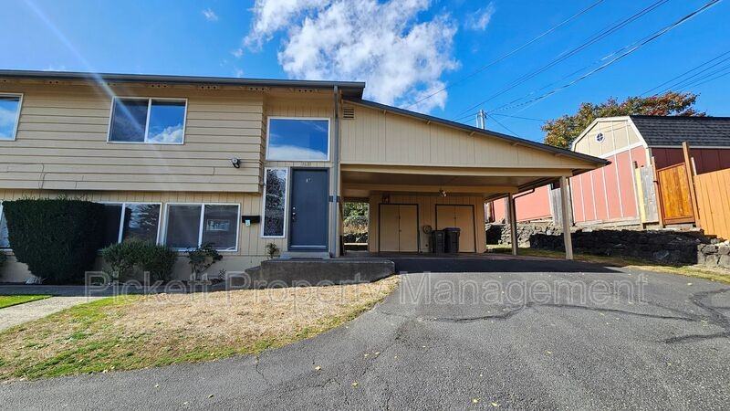 1621 Trenton Ave - Photo 2 of 24
