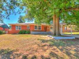 featured image of 724 General Senter Dr