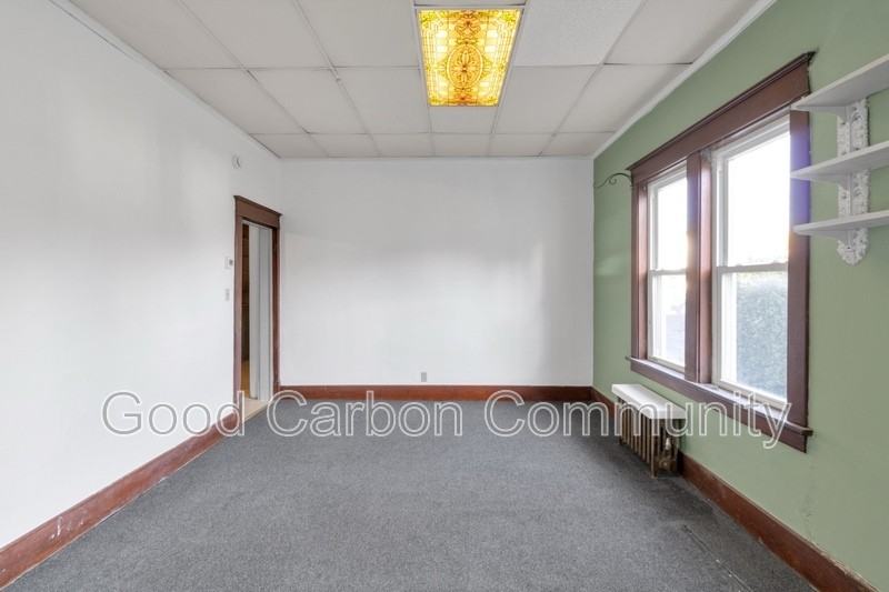 596 Oliver St #3 - Photo 6 of 19