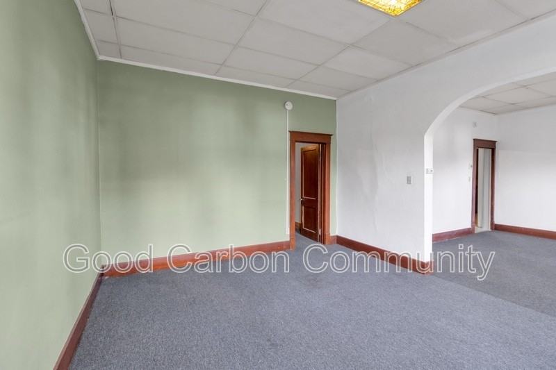 596 Oliver St #3 - Photo 7 of 19