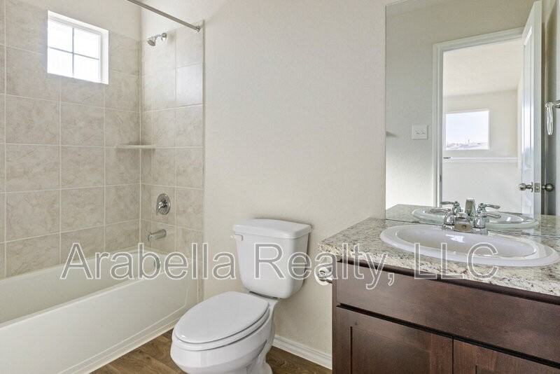 831 Cozumel Emerald - Photo 3 of 26