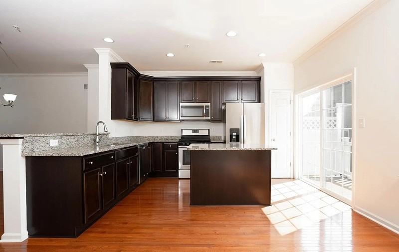 3736 Green St - Photo 3 of 27