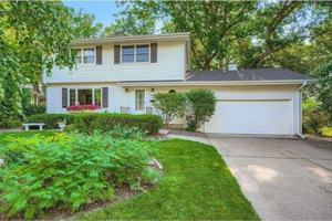 featured image of 3026 Idaho Ave N