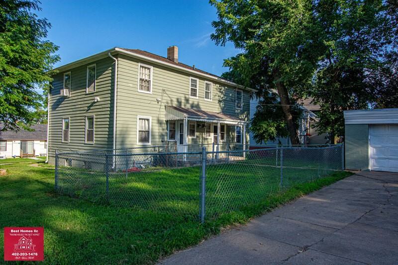 1422 N 38th St - Photo 2 of 12