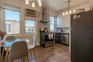627/629 Mendota Court - Photo 1 of 1