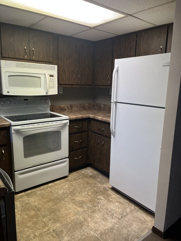 683-697 N. Water Street - Photo 7 of 17