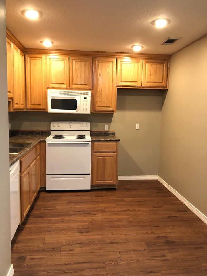 Hidden Pointe Drive #63 - Photo 3 of 10