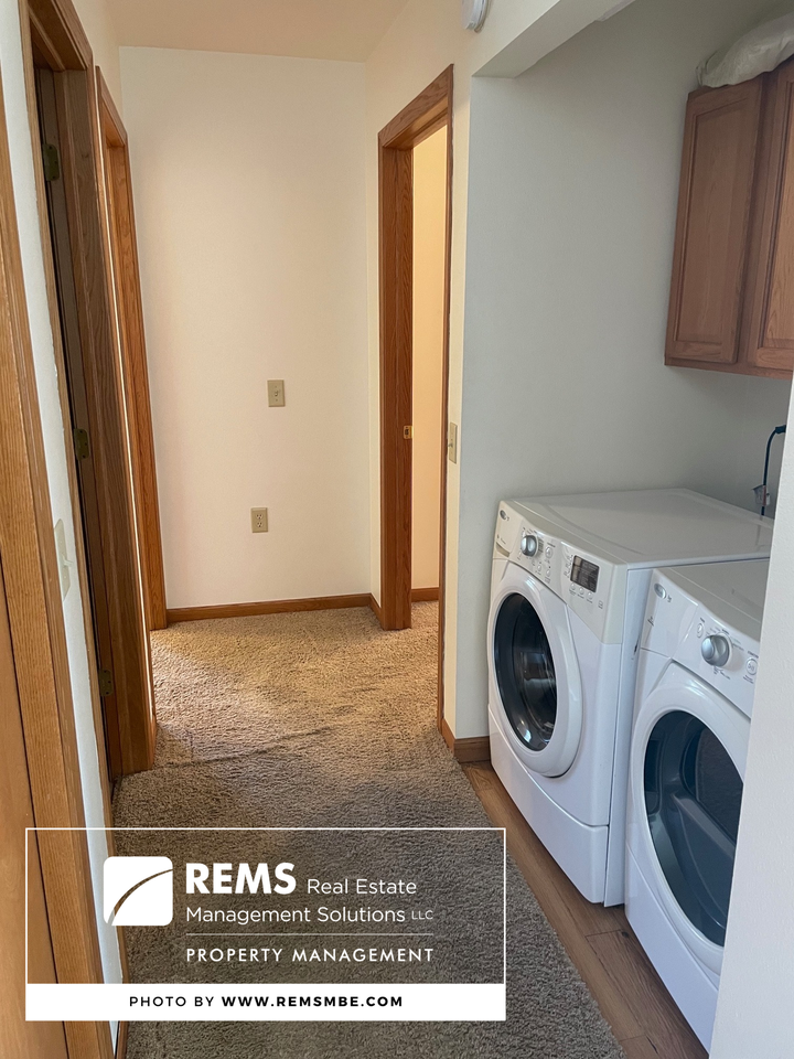 1125 17th Court - Photo 3 of 24