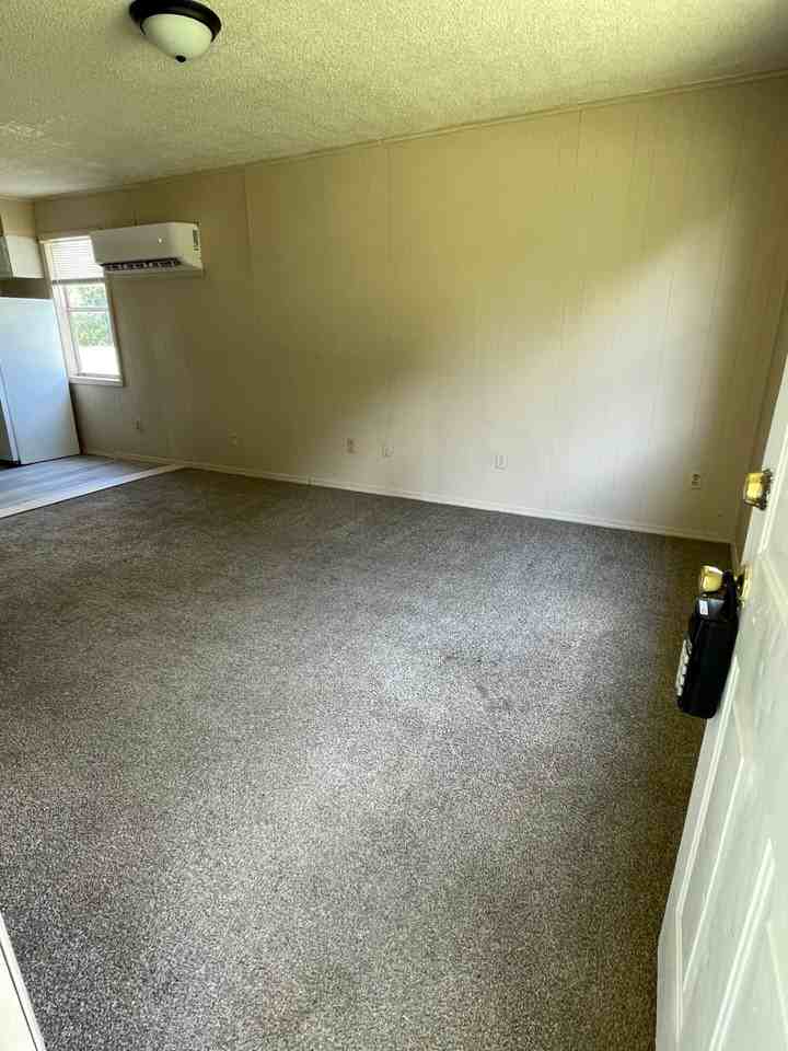 219 Roellen Newbern Road - Photo 2 of 8