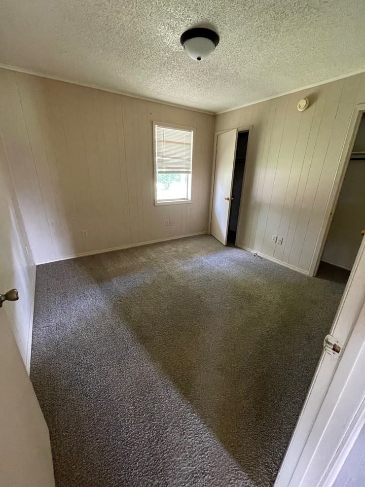 219 Roellen Newbern Road - Photo 6 of 8