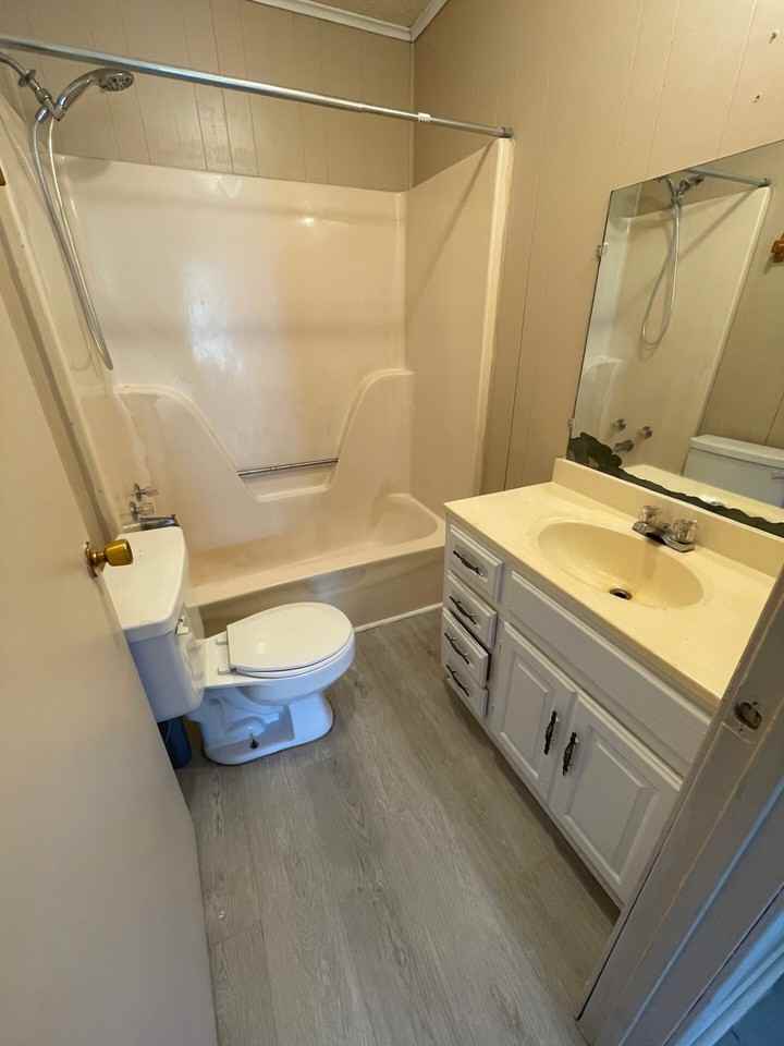 219 Roellen Newbern Road - Photo 7 of 8