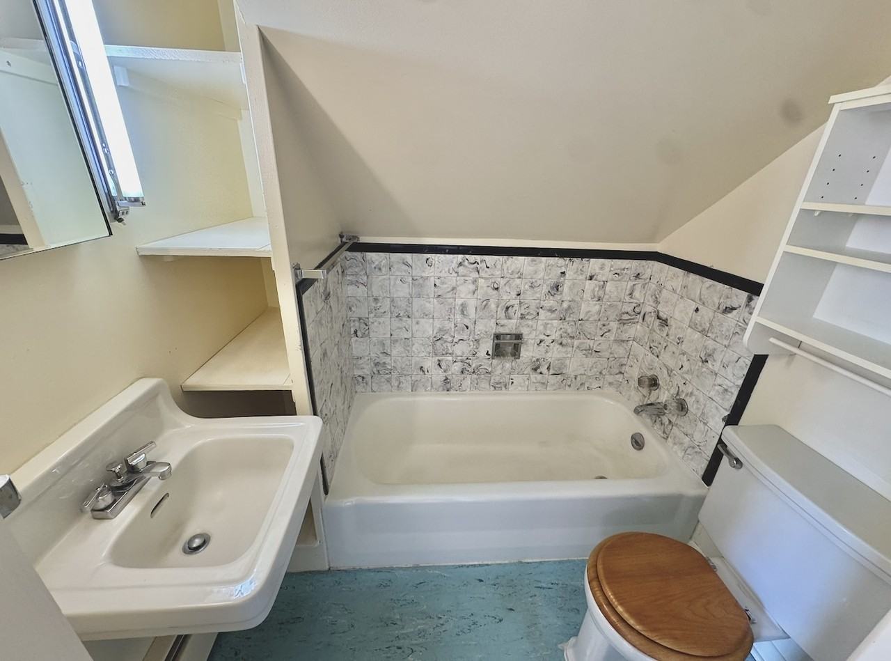 901 East 6th Avenue - Photo 7 of 8