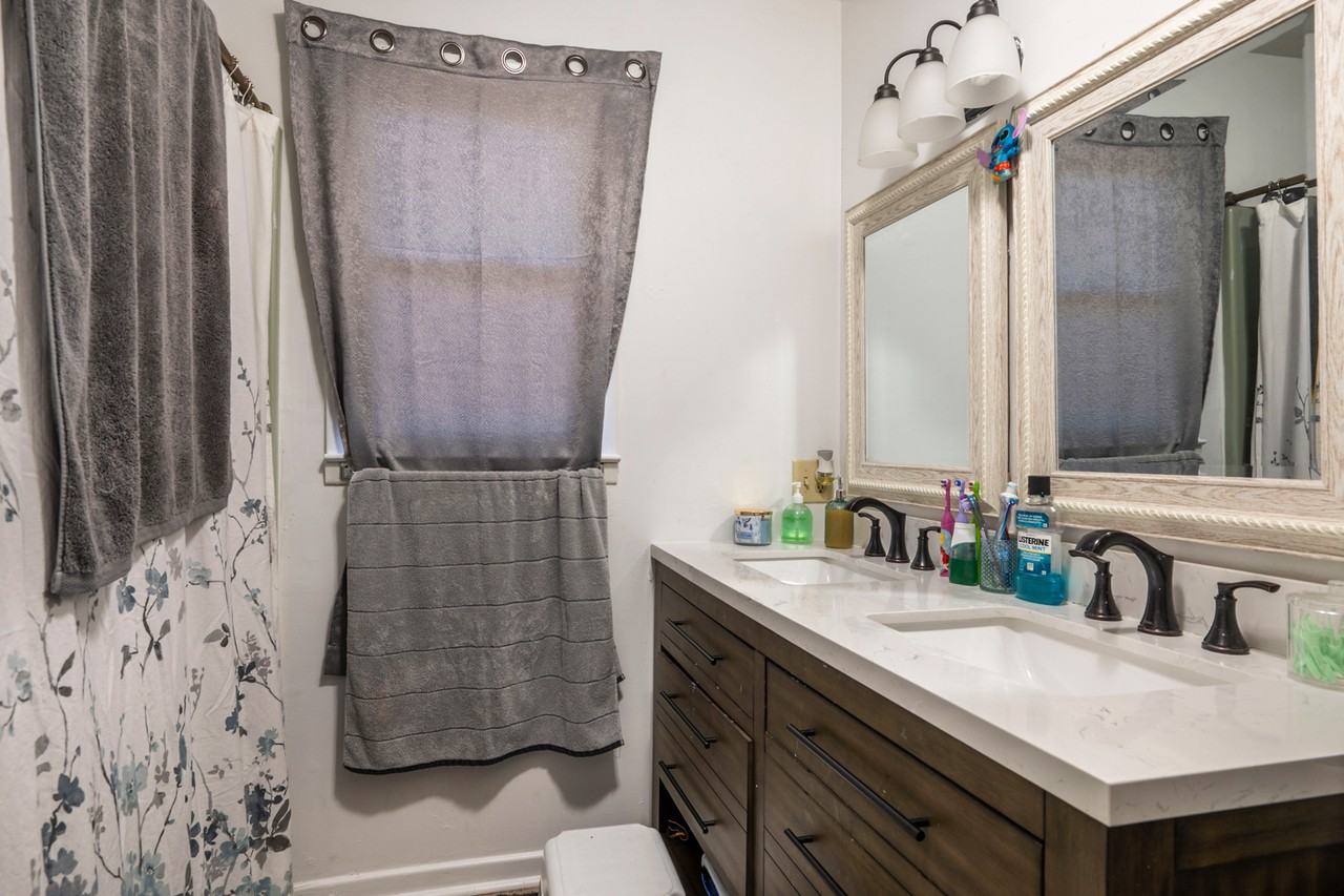 176- 3864 Briar Dr- 3853 Hidden Acres - Photo 3 of 21