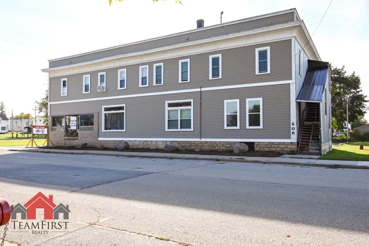 205 North Maple Street - Photo 6 of 22