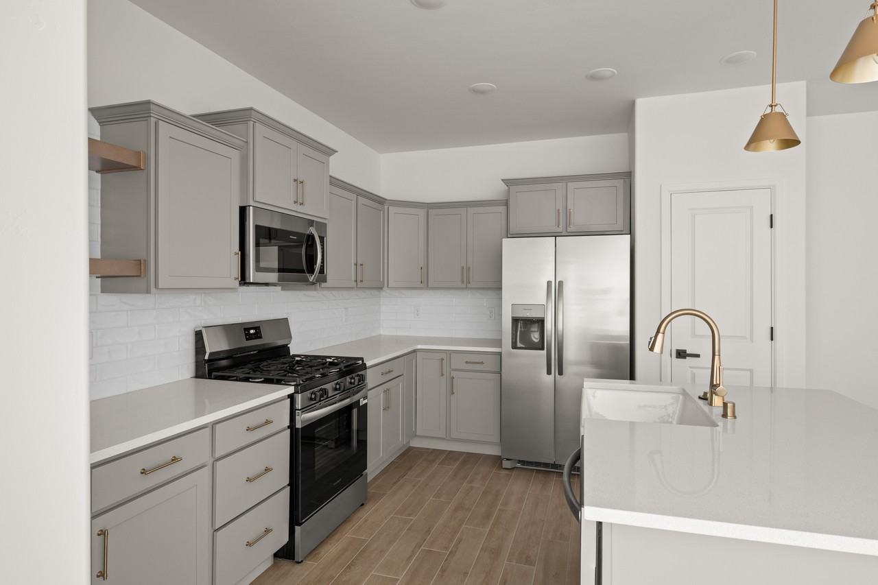 1253 Mission Nuevo Drive - Photo 3 of 22