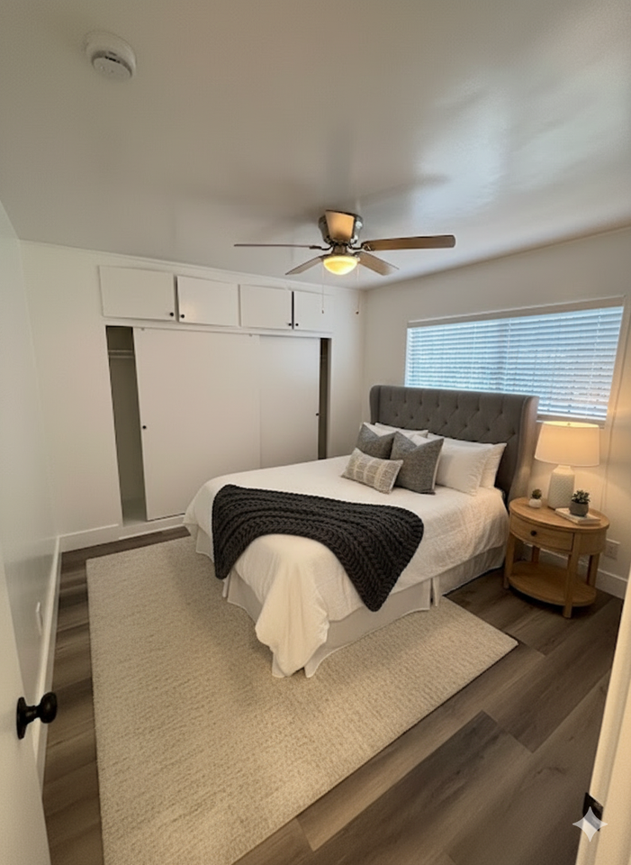 2002 Vineyard Ave. - Photo 5 of 12