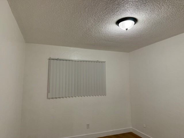 11809 Berendo Ave. - Photo 3 of 16