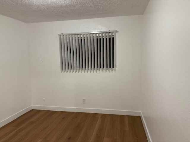 11809 Berendo Ave. - Photo 4 of 16