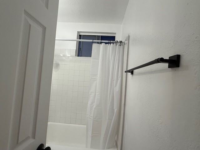 11809 Berendo Ave. - Photo 7 of 16