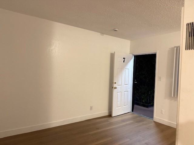 11809 Berendo Ave. - Photo 7 of 15