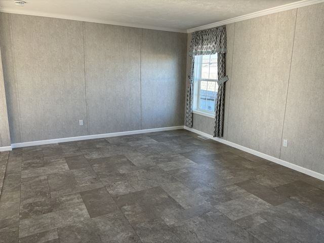 261 Crestwood Dr - Photo 3 of 34