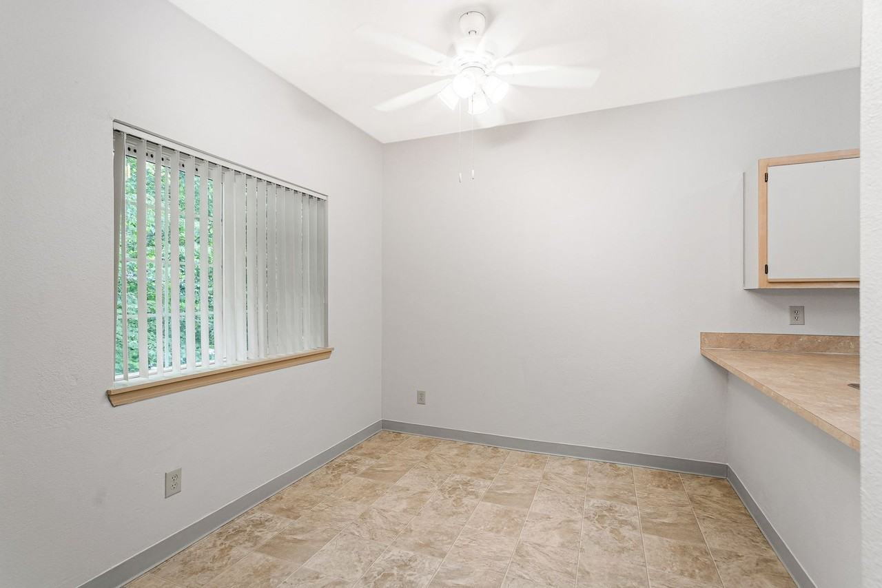 115-Wintercrest Apartments - Photo 7 of 30