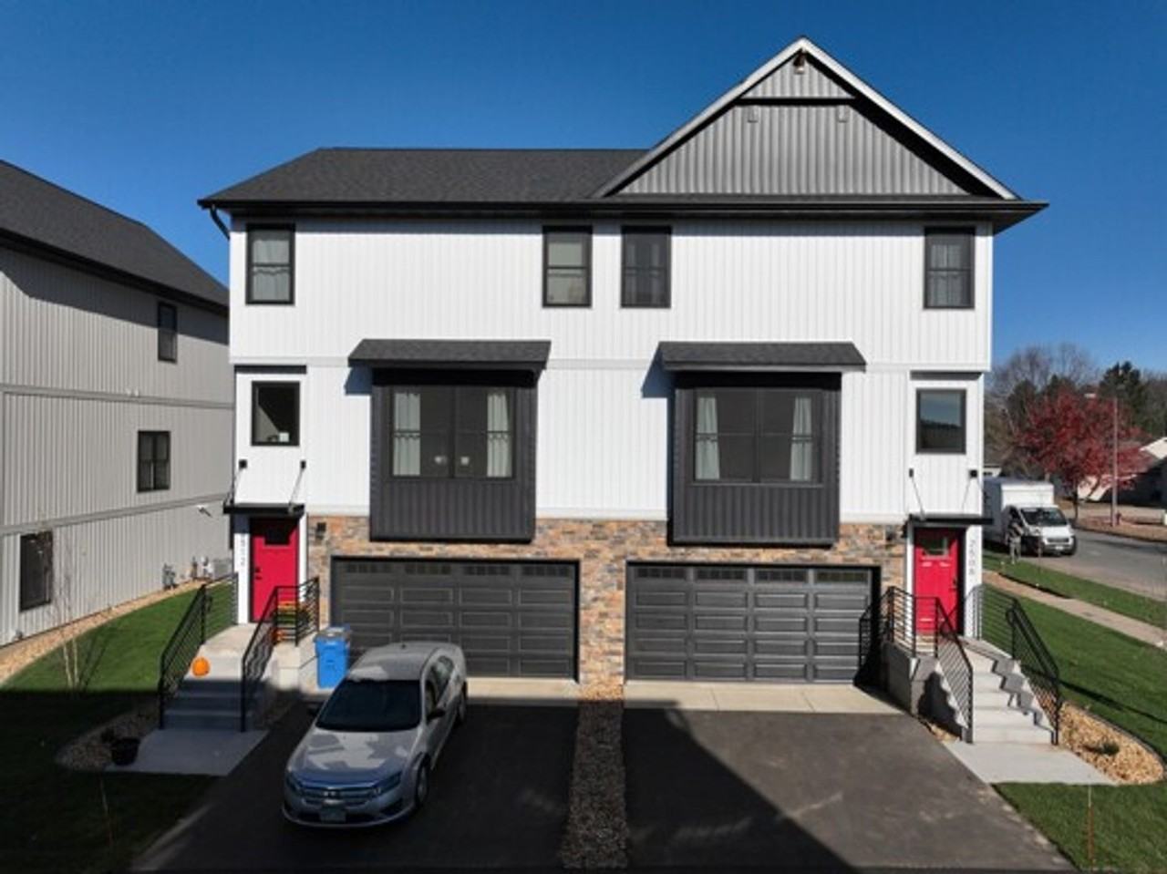 2534 Otter Tail Way - Photo 2 of 16