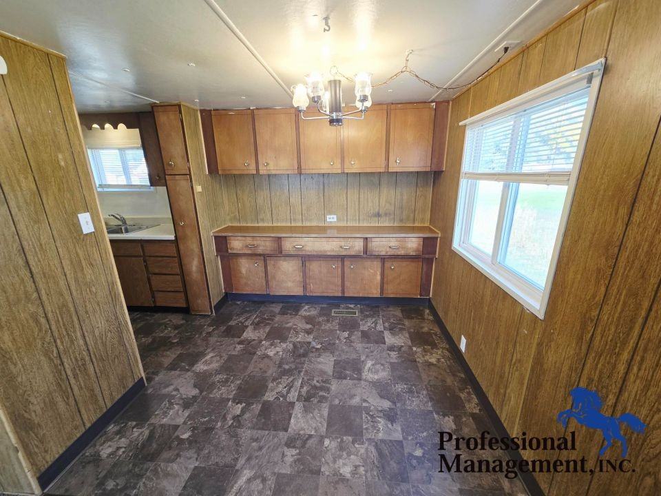813 Heights Ln - Photo 6 of 11