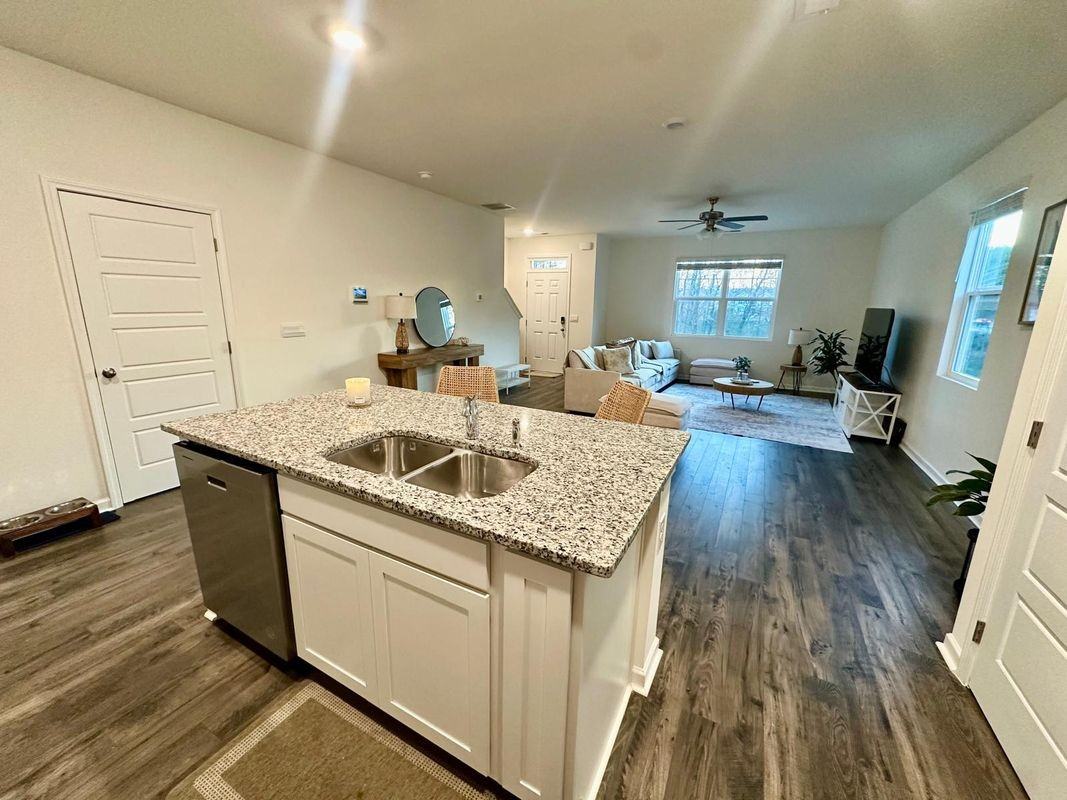 608 Gray Branch Ct - Photo 3 of 21