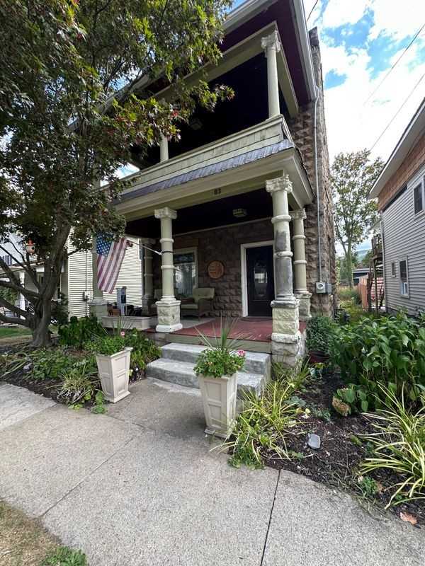 83 Shethar St - Photo 3 of 30