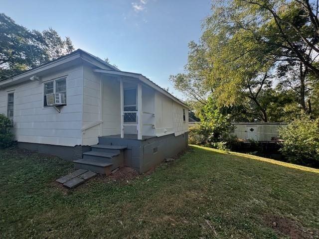 649 Leather St ##B - Photo 3 of 3