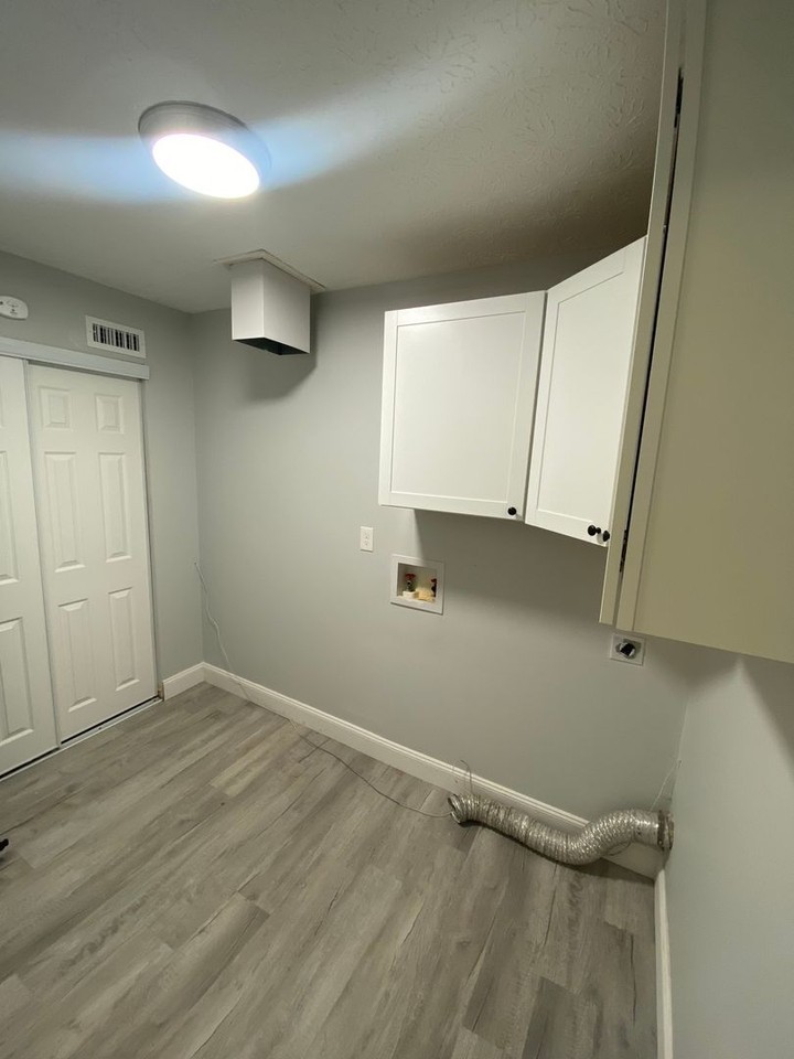 3243 Summerhill Ln - Photo 5 of 13