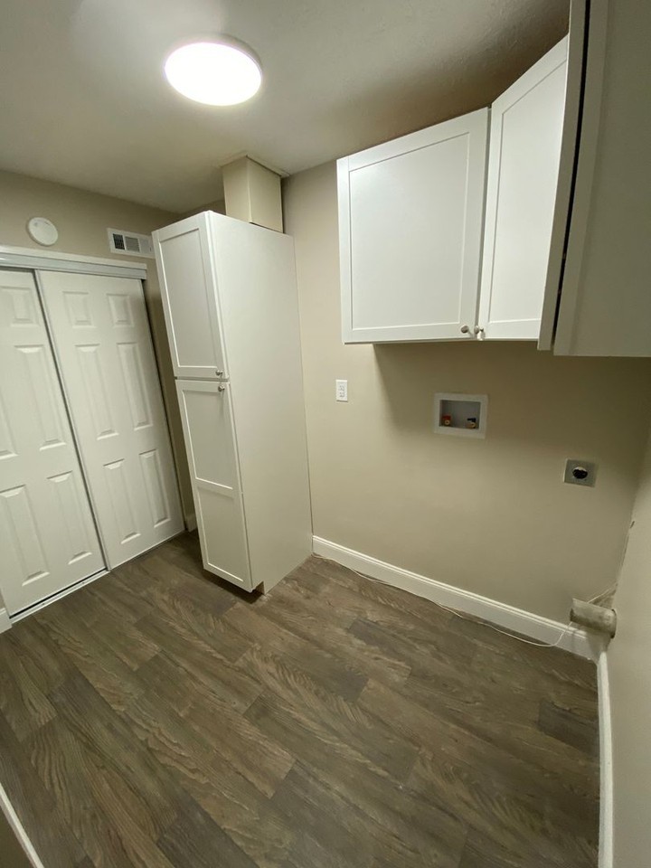3243 Summerhill Ln - Photo 6 of 13