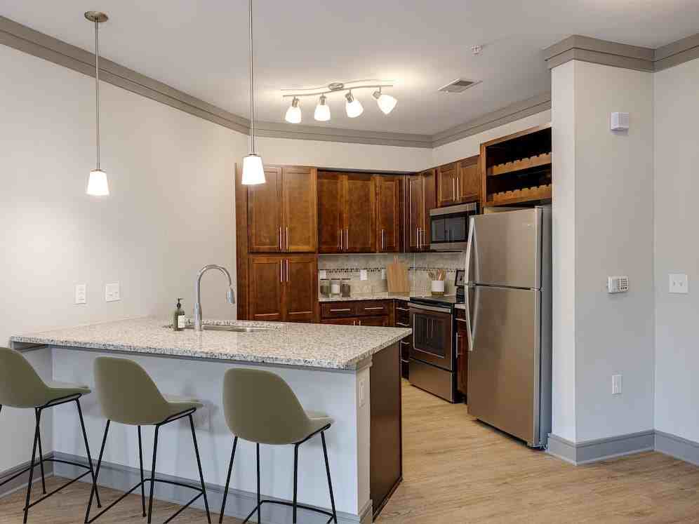 Avalon Perimeter Park - Photo 2 of 38