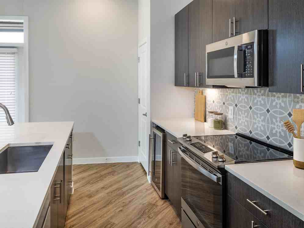 Avalon Townhome Collection Bee Cave - Photo 2 of 35