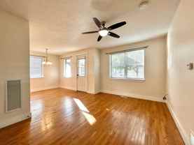 327 Freyling Pl Se - Photo 1 of 1