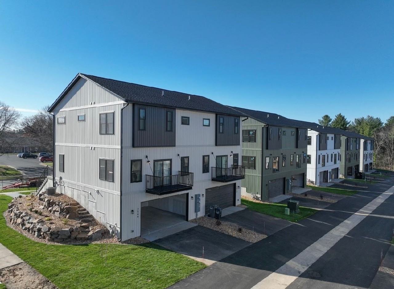 2517 Otter Tail Way - Photo 3 of 11