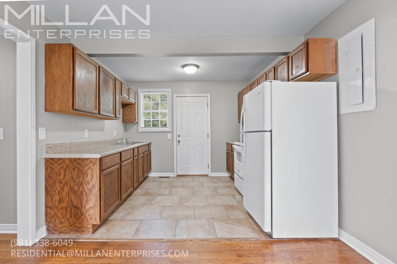 854 E Happy Hollow Dr - Photo 6 of 11