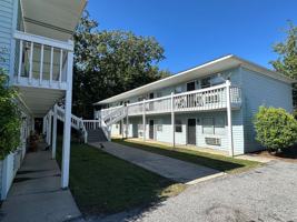 featured image of 213 Hampton Avenue