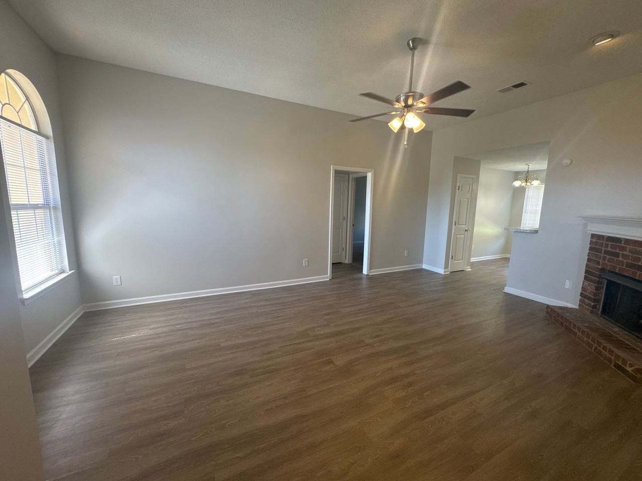10046 Notting Hill Rd - Photo 4 of 16